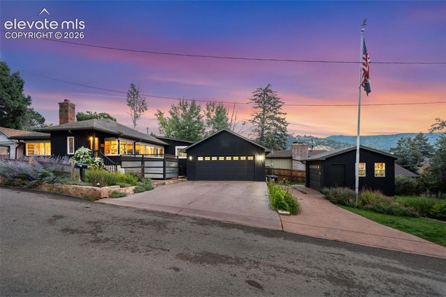 210 Mesa Avenue, Manitou Springs, CO 80829