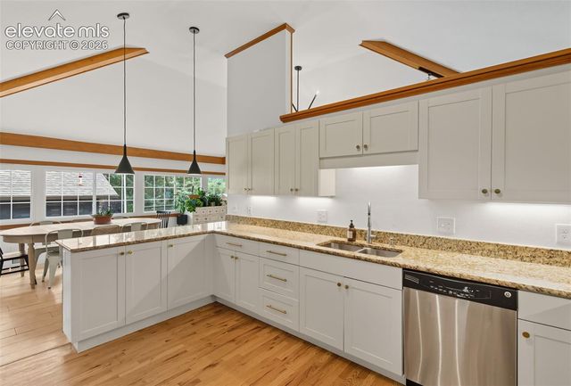 210 Mesa Avenue, Manitou Springs, CO 80829