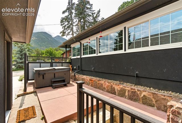 210 Mesa Avenue, Manitou Springs, CO 80829