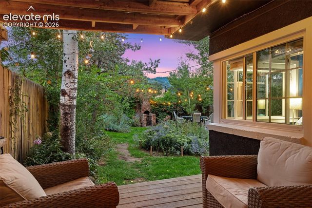 210 Mesa Avenue, Manitou Springs, CO 80829