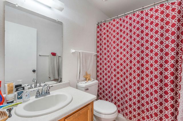 1656 Plum Road NE, Rio Rancho, NM 87144