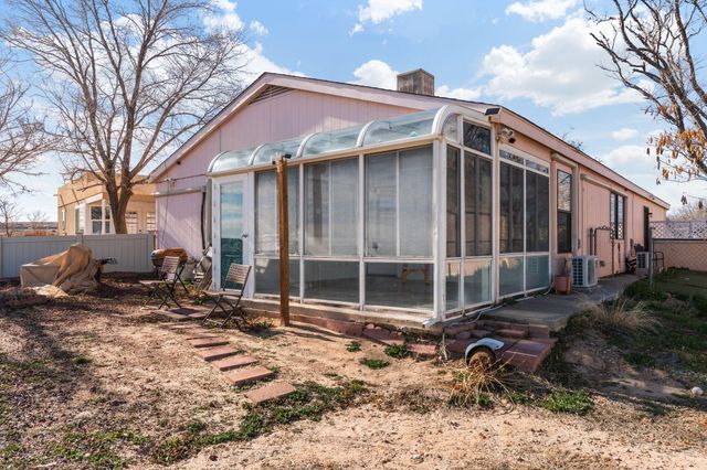 1656 Plum Road NE, Rio Rancho, NM 87144