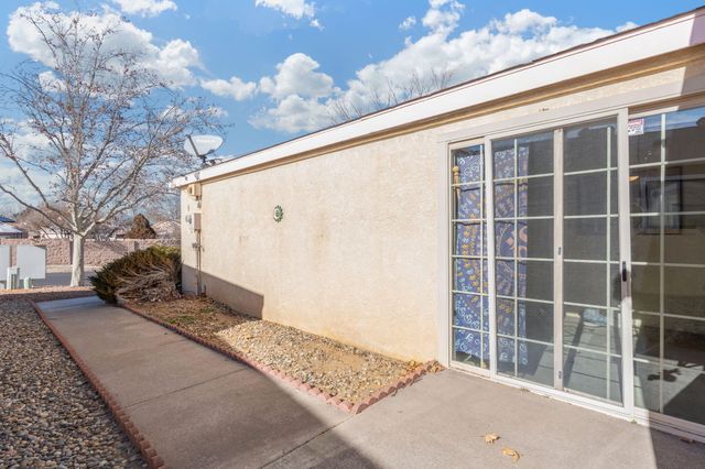 1656 Plum Road NE, Rio Rancho, NM 87144