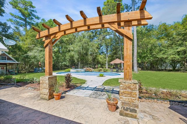 14507 Doe Court, Magnolia, TX 77355