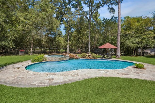 14507 Doe Court, Magnolia, TX 77355