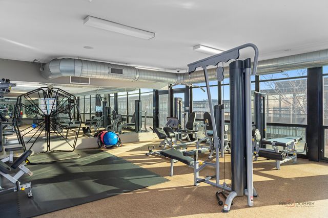 1151 W 14th Place 332, Chicago, IL 60608