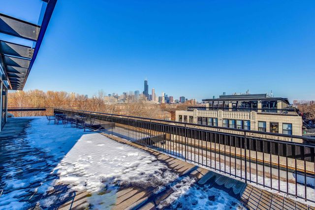 1151 W 14th Place 332, Chicago, IL 60608