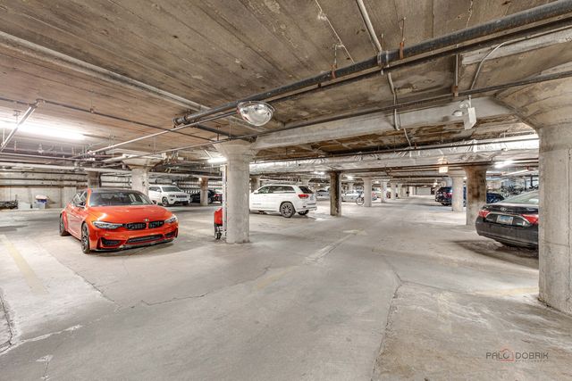 1151 W 14th Place 332, Chicago, IL 60608