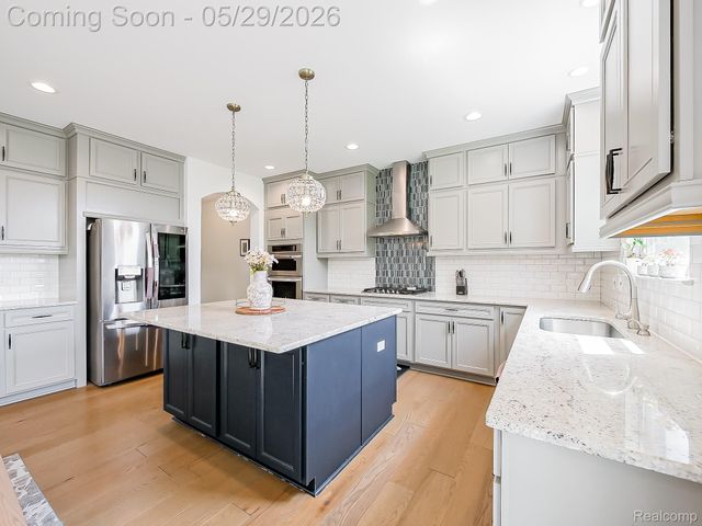 4054 Jayden Court, Sterling Heights, MI 48314