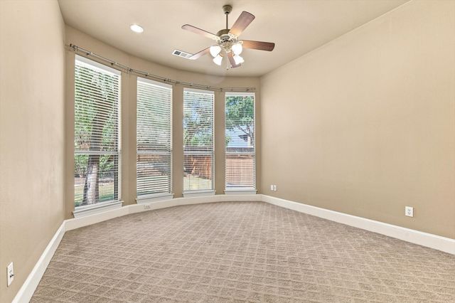 731 Lockridge Road, Lantana, TX 76226