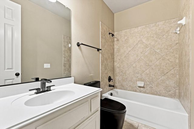731 Lockridge Road, Lantana, TX 76226