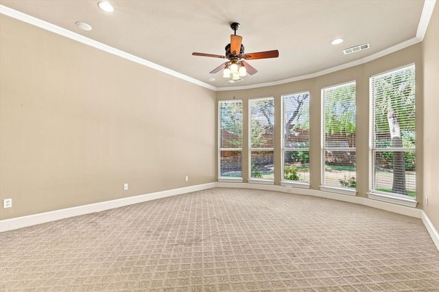 731 Lockridge Road, Lantana, TX 76226