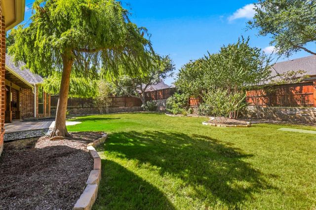 731 Lockridge Road, Lantana, TX 76226