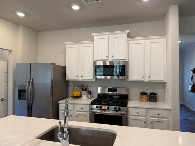 17 Cedar Hill Drive, Dallas, GA 30132