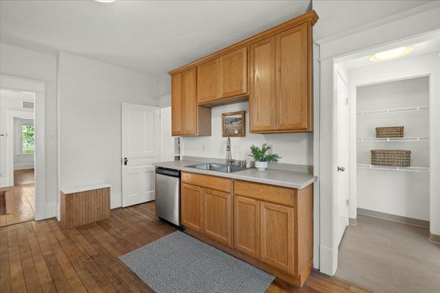 1084 Galtier Street, Saint Paul, MN 55117