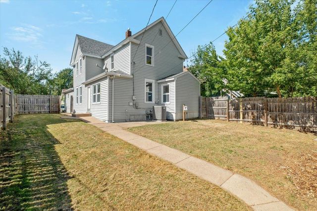 1084 Galtier Street, Saint Paul, MN 55117