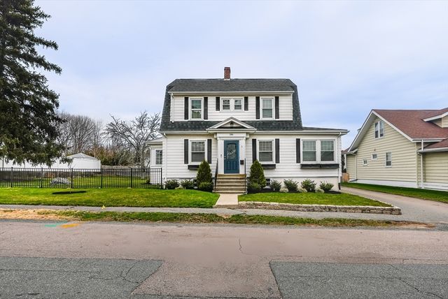 186 Westhill Ave, Somerset, MA 02726
