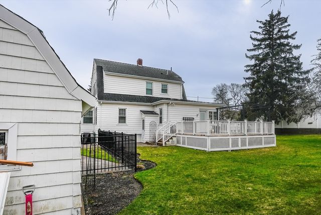 186 Westhill Ave, Somerset, MA 02726