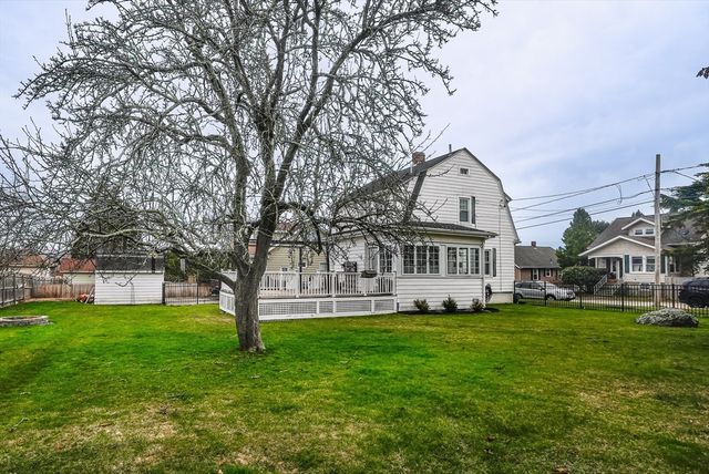 186 Westhill Ave, Somerset, MA 02726