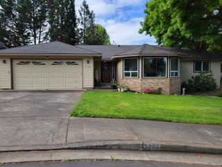 2708 Juanita Avenue, Medford, OR 97504