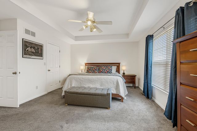 3913 WOODS EDGE RD, Columbia, MO 65203