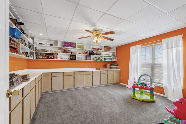 3913 WOODS EDGE RD, Columbia, MO 65203