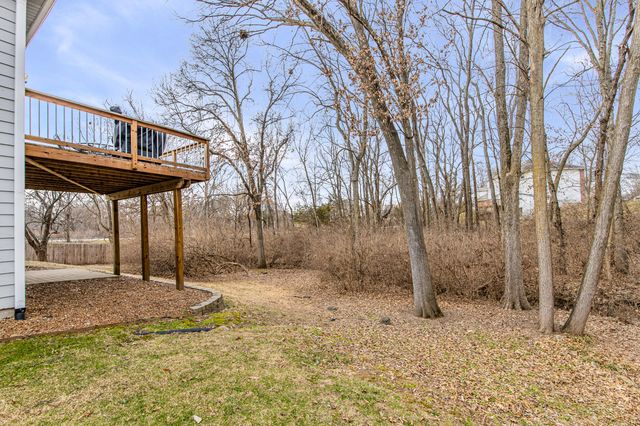 3913 WOODS EDGE RD, Columbia, MO 65203