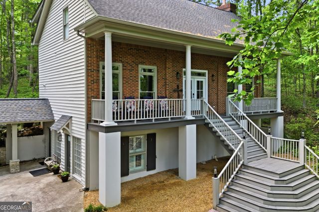 130 Farm Hill Circle, Roswell, GA 30075