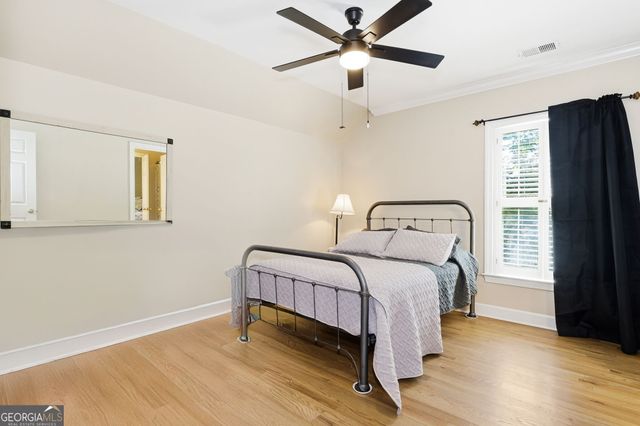 130 Farm Hill Circle, Roswell, GA 30075