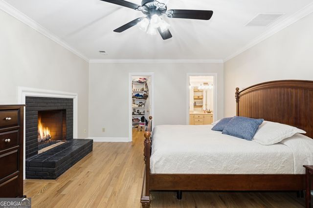 130 Farm Hill Circle, Roswell, GA 30075