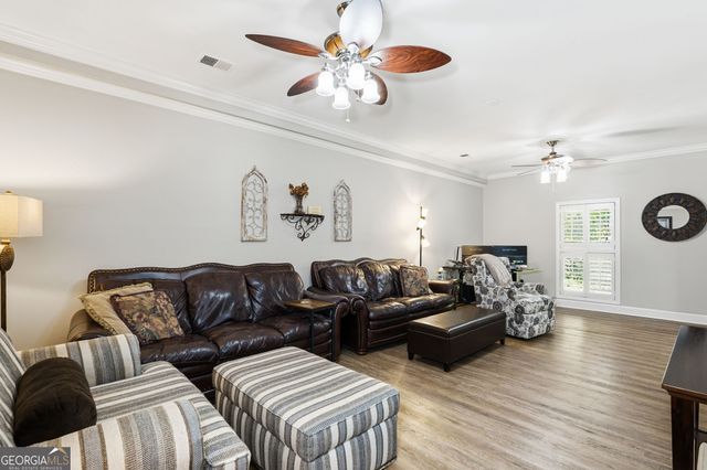 130 Farm Hill Circle, Roswell, GA 30075