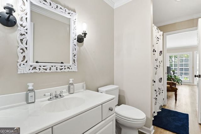 130 Farm Hill Circle, Roswell, GA 30075