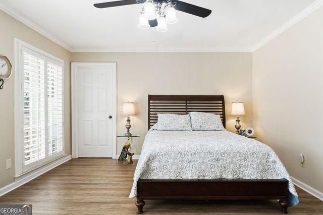 130 Farm Hill Circle, Roswell, GA 30075