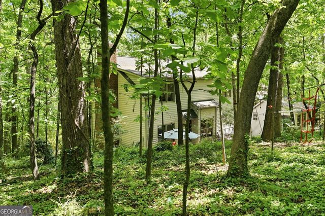 130 Farm Hill Circle, Roswell, GA 30075