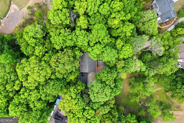 130 Farm Hill Circle, Roswell, GA 30075