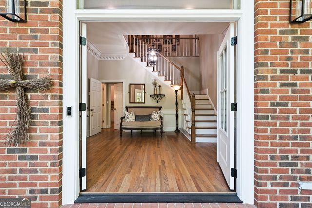 130 Farm Hill Circle, Roswell, GA 30075