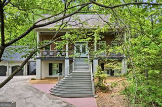 130 Farm Hill Circle, Roswell, GA 30075