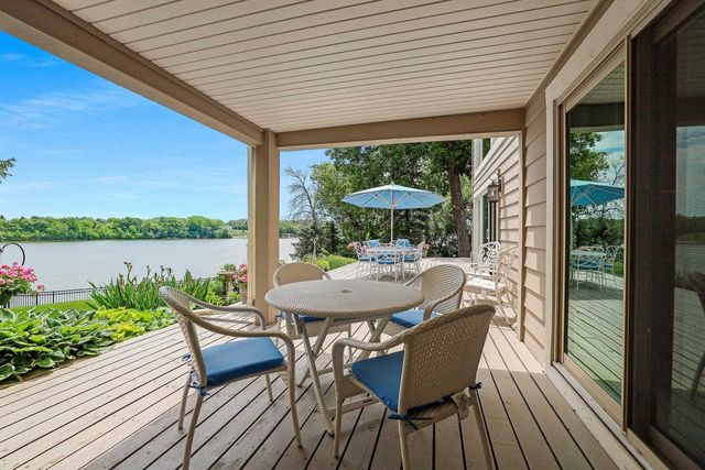 2281 LOST DAUPHIN ROAD, De Pere, WI 54115