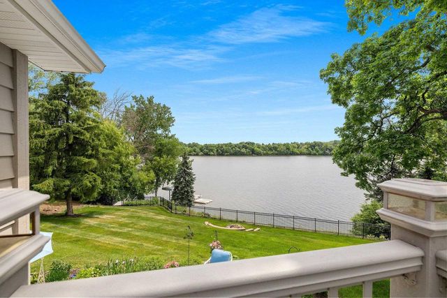 2281 LOST DAUPHIN ROAD, De Pere, WI 54115