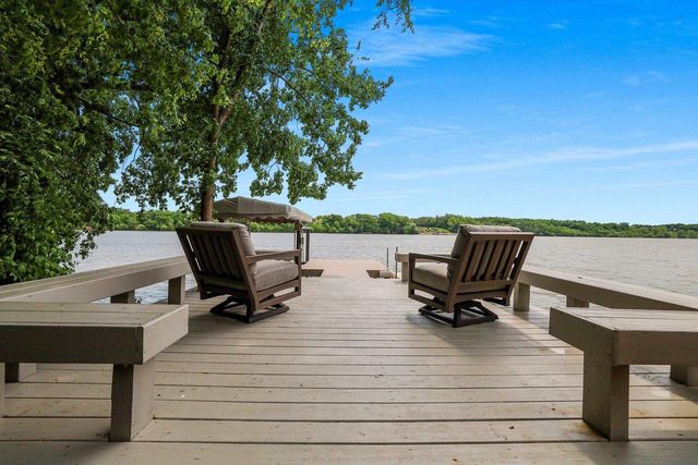 2281 LOST DAUPHIN ROAD, De Pere, WI 54115