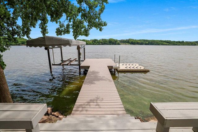2281 LOST DAUPHIN ROAD, De Pere, WI 54115