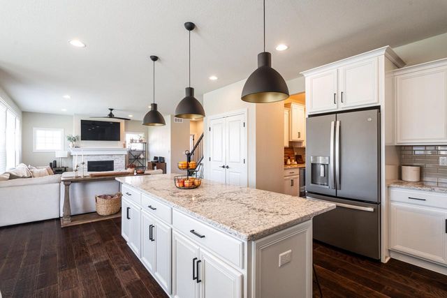 W223N4515 Boxleaf LANE, Pewaukee, WI 53072