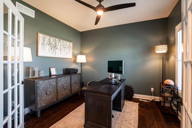 W223N4515 Boxleaf LANE, Pewaukee, WI 53072
