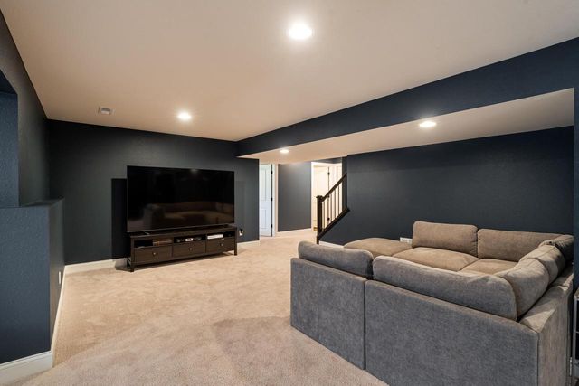 W223N4515 Boxleaf LANE, Pewaukee, WI 53072