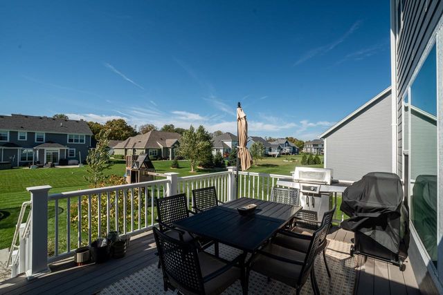 W223N4515 Boxleaf LANE, Pewaukee, WI 53072