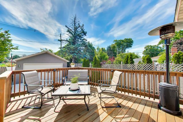 1721 S CUMBERLAND Avenue, Park Ridge, IL 60068