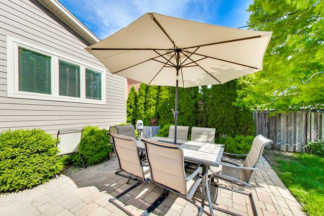1721 S CUMBERLAND Avenue, Park Ridge, IL 60068