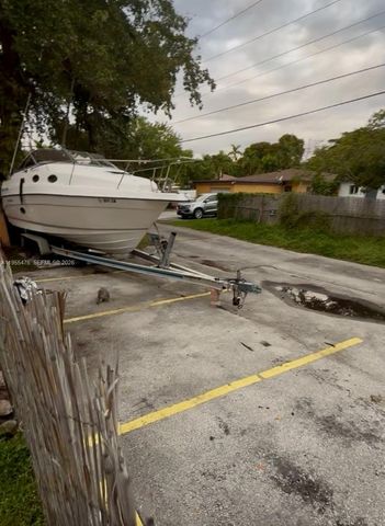 905 NE 7th St 0, Hallandale Beach, FL 33009