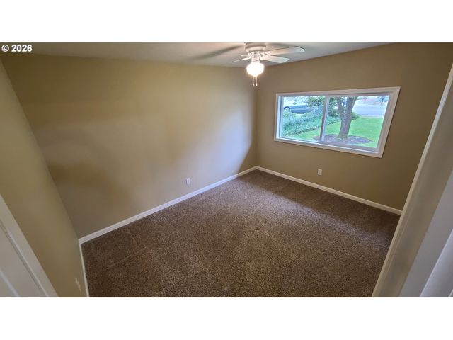 1022 K St, Washougal, WA 98671