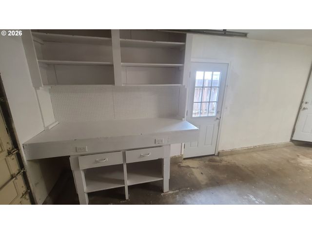 1022 K St, Washougal, WA 98671